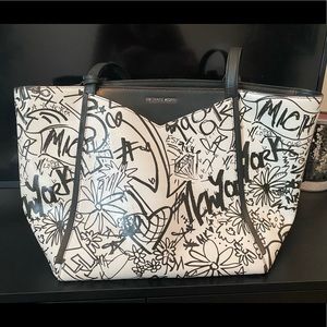 Michael Kors Graffiti